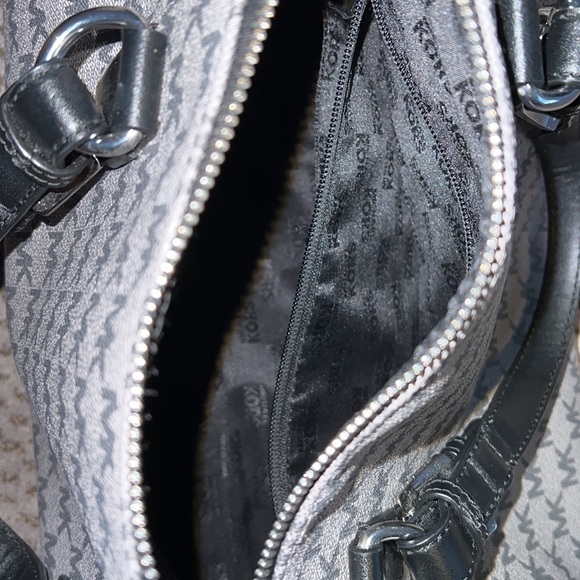 Micheal Kors Grayson Satchel Bag - Picture 5 of 7